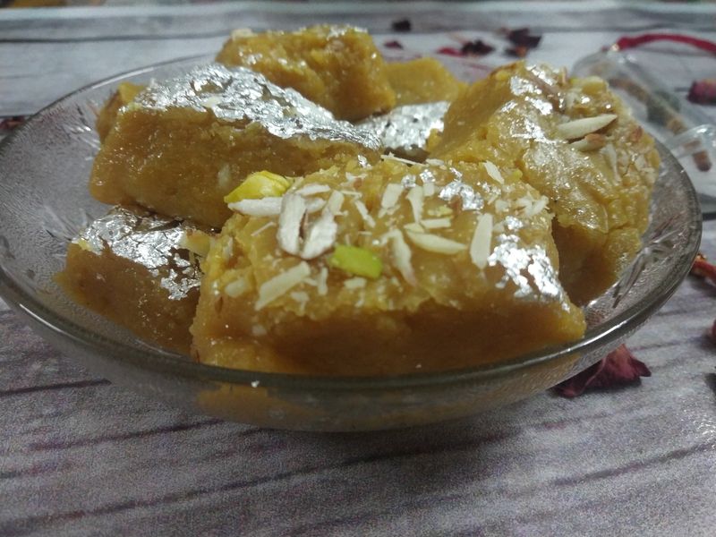 besan chakki - mohanthal