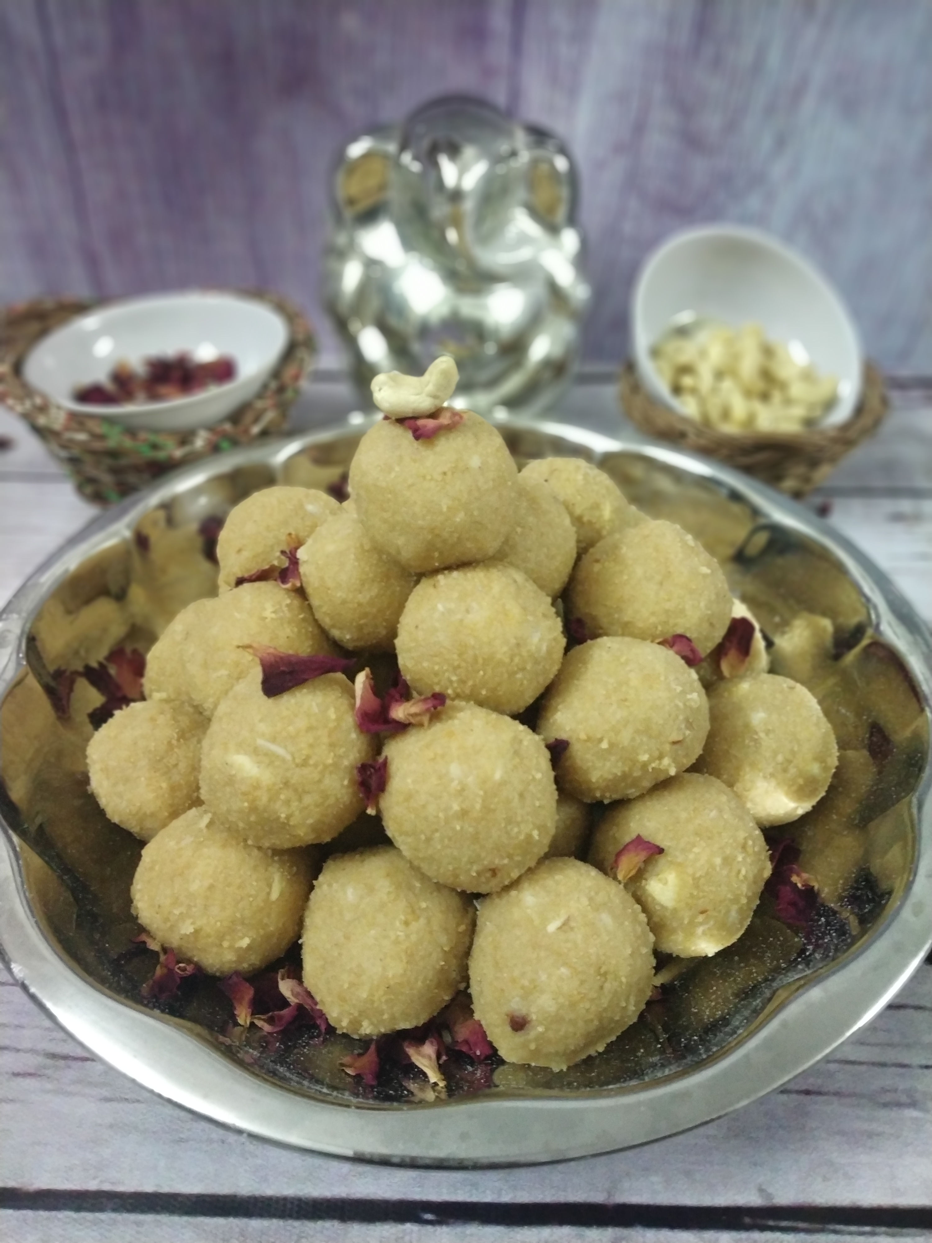 wheat flour laddu